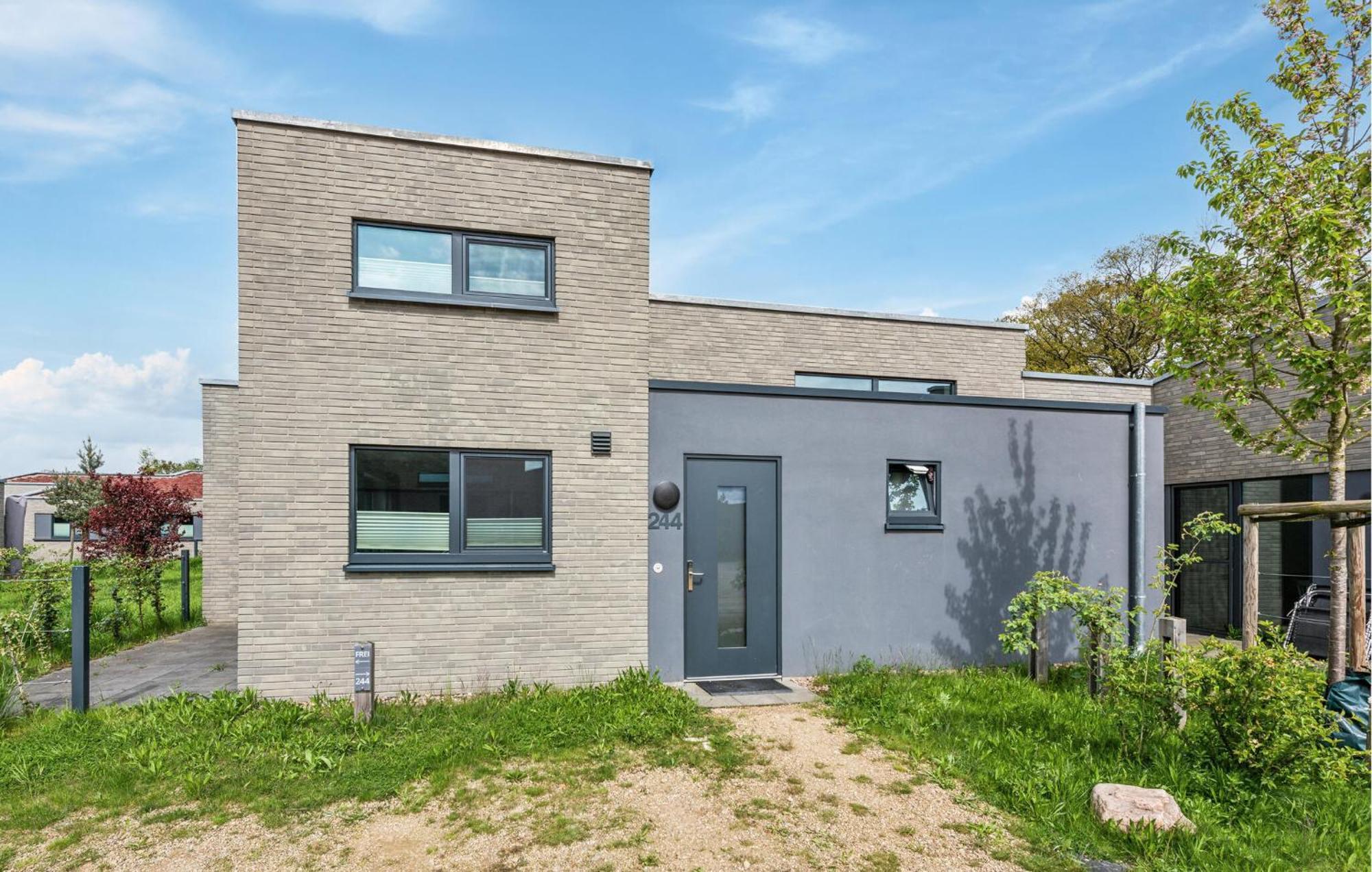 2 Bedroom Gorgeous Home In Lembruch-Duemmer See Exterior foto